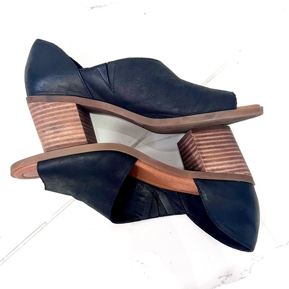 Lucky Brand Raheema Black Mules Versatile Leather Clogs 8M - Picture 2 of 7